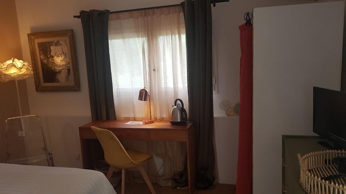 La Maison De Charlie Vaugines Εξωτερικό φωτογραφία
