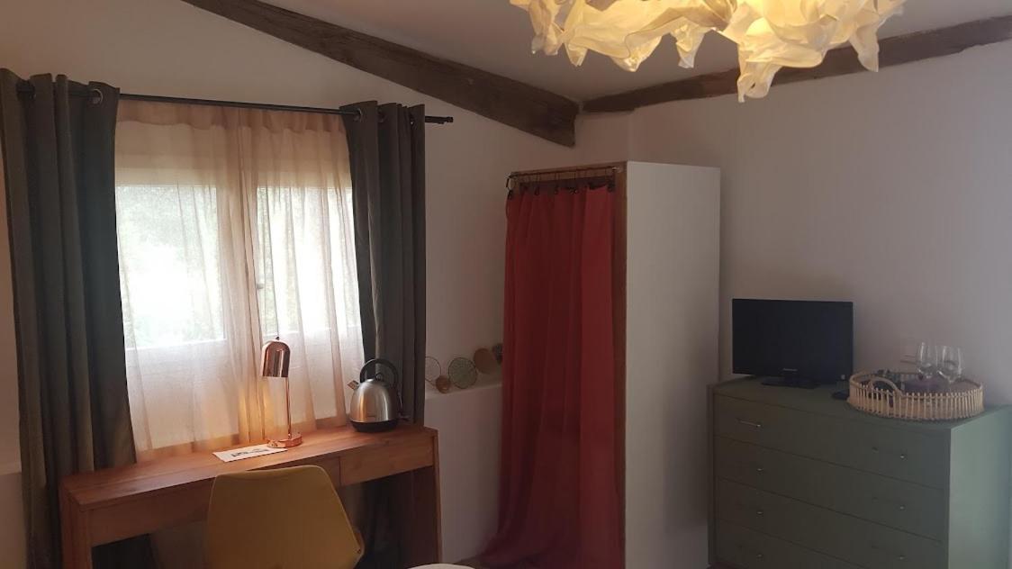 La Maison De Charlie Vaugines Εξωτερικό φωτογραφία