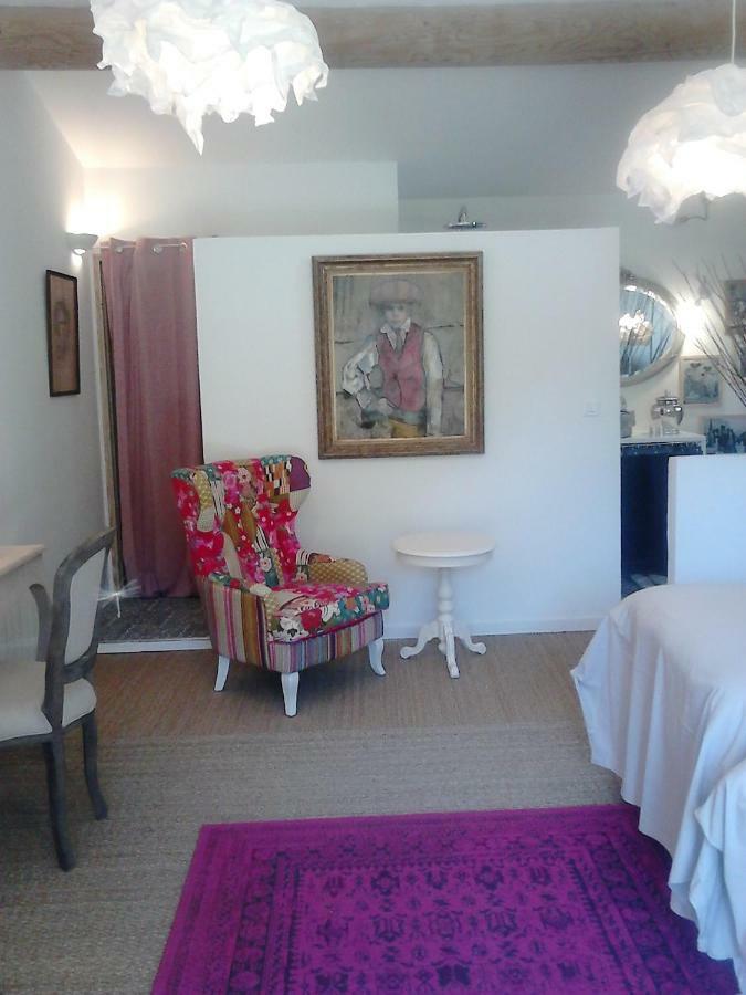 La Maison De Charlie Vaugines Εξωτερικό φωτογραφία